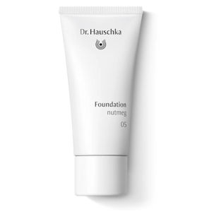 DR.HAUSCHKA Foundation 05 nutmeg