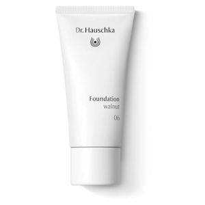 DR.HAUSCHKA Foundation 06 walnut